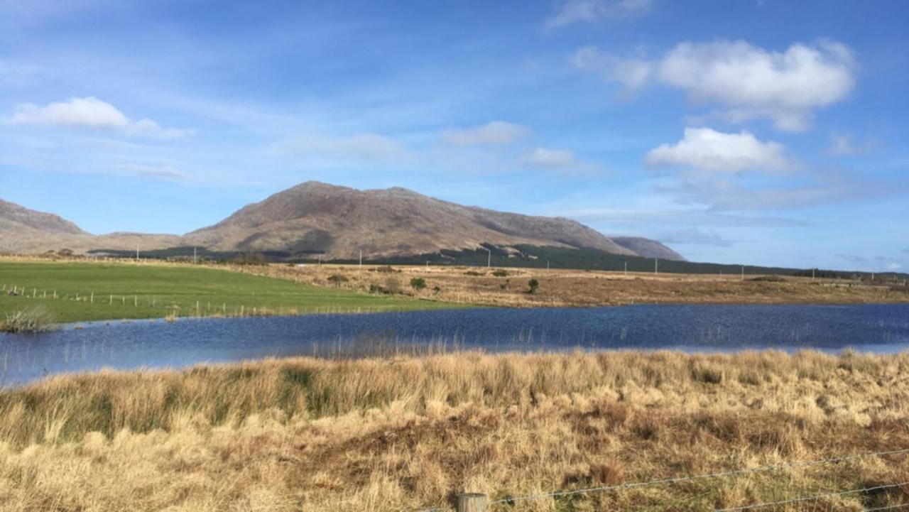 Bed and Breakfast Railway View - Connemara Recess Exteriér fotografie